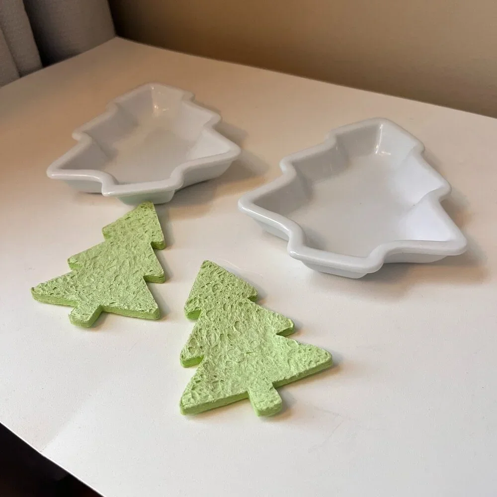 Crate & Barrel Set of 2 Christmas Tree Shaped Dishes with sponge